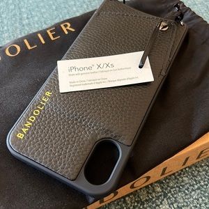 Bandolier Sarah black pebble leather for iPhone X/Xs pewter snap and D rings